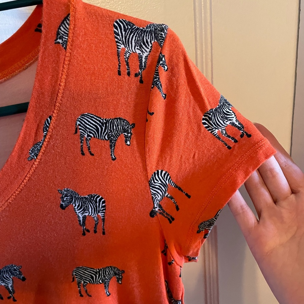 Women’s Zebra Top